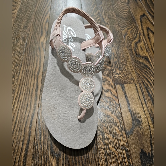 Cali From Sketchers Yoga Foam - Picture 1 of 5